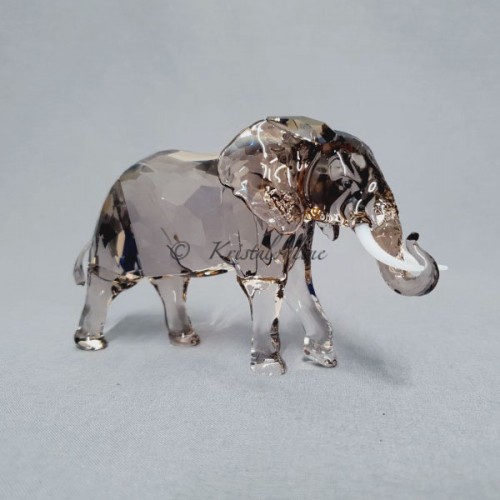 Swarovski Kristal | Jaarstukken | SCS - Jaarlijkse Editie 2022 - Jubileum Editie - Olifant Moeder Zena | 5607667