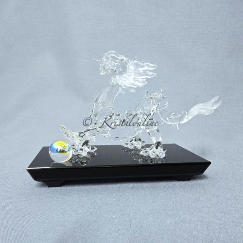 Swarovski Kristal | Silver Crystal | Fabels en Sprookjes | Draak op zwarte display | 5063670